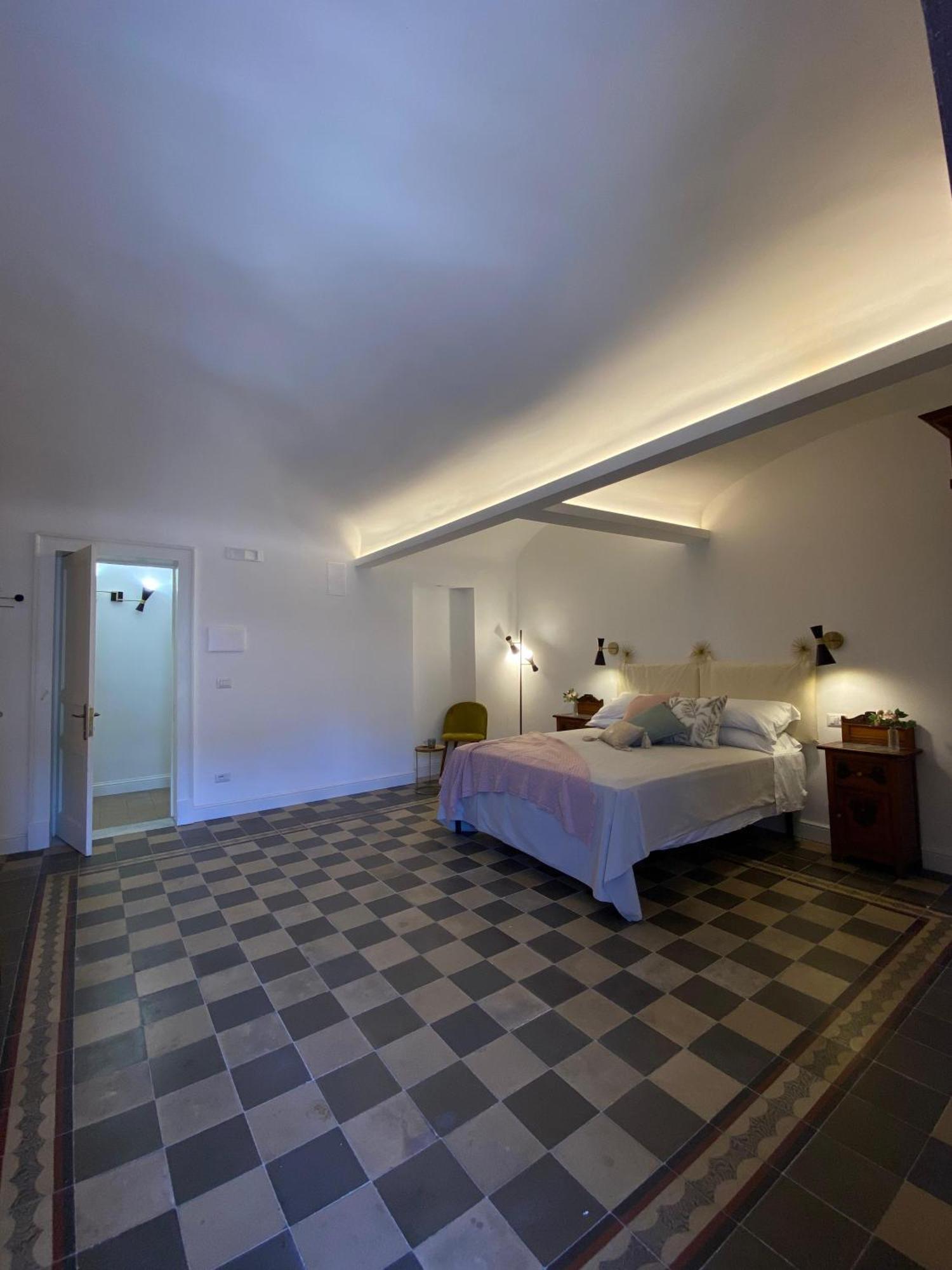 Bed and Breakfast Dimora Dei Minoriti Katania Zewnętrze zdjęcie